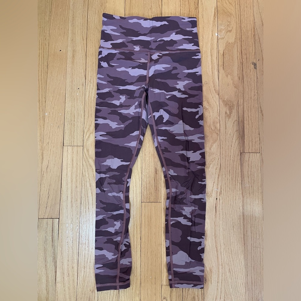 Athleta Elation 7/8 Tight Pink Camo
